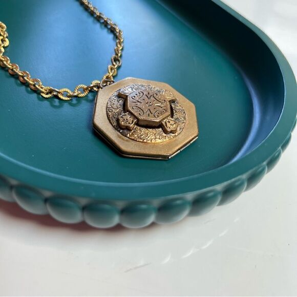 Vintage 1960s Bohemian Ornate Carved Buddhist Medallion Hexagon Pendant - Picture 3 of 5